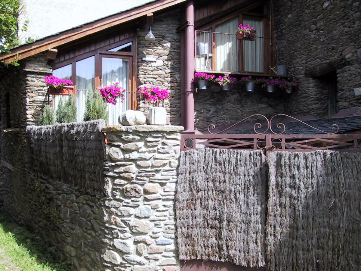 La Llupia Villa Isavarre Kültér fotó